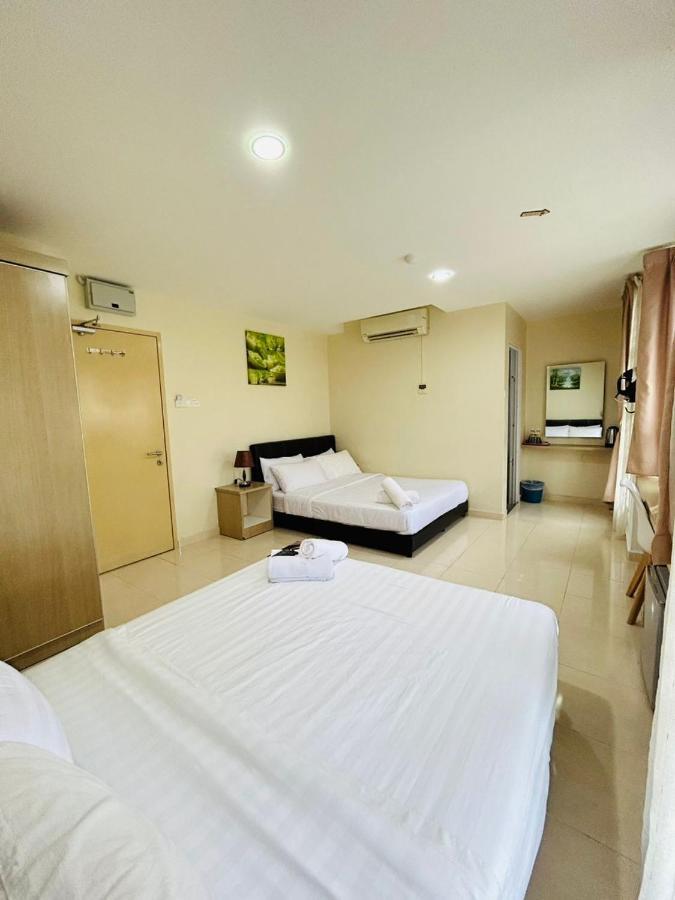 Noor Hotel Kangar Extérieur photo